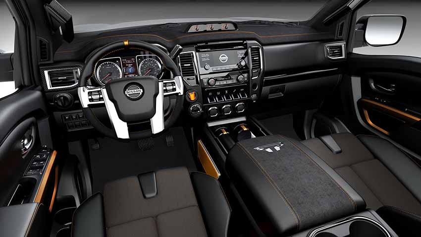 Фото салона концепта Nissan Titan Warrior - интерьер