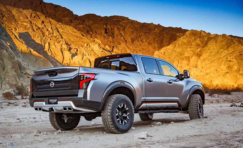 Вид сзади  концепткара Nissan Titan Warrior